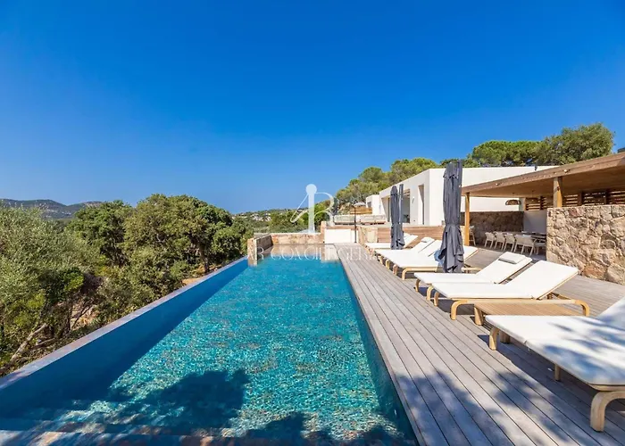 Cala Serena * Дзондза