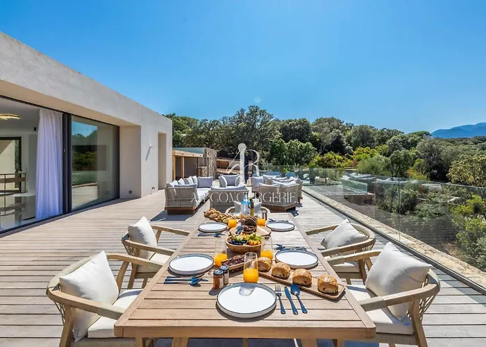 Вилла Cala Serena